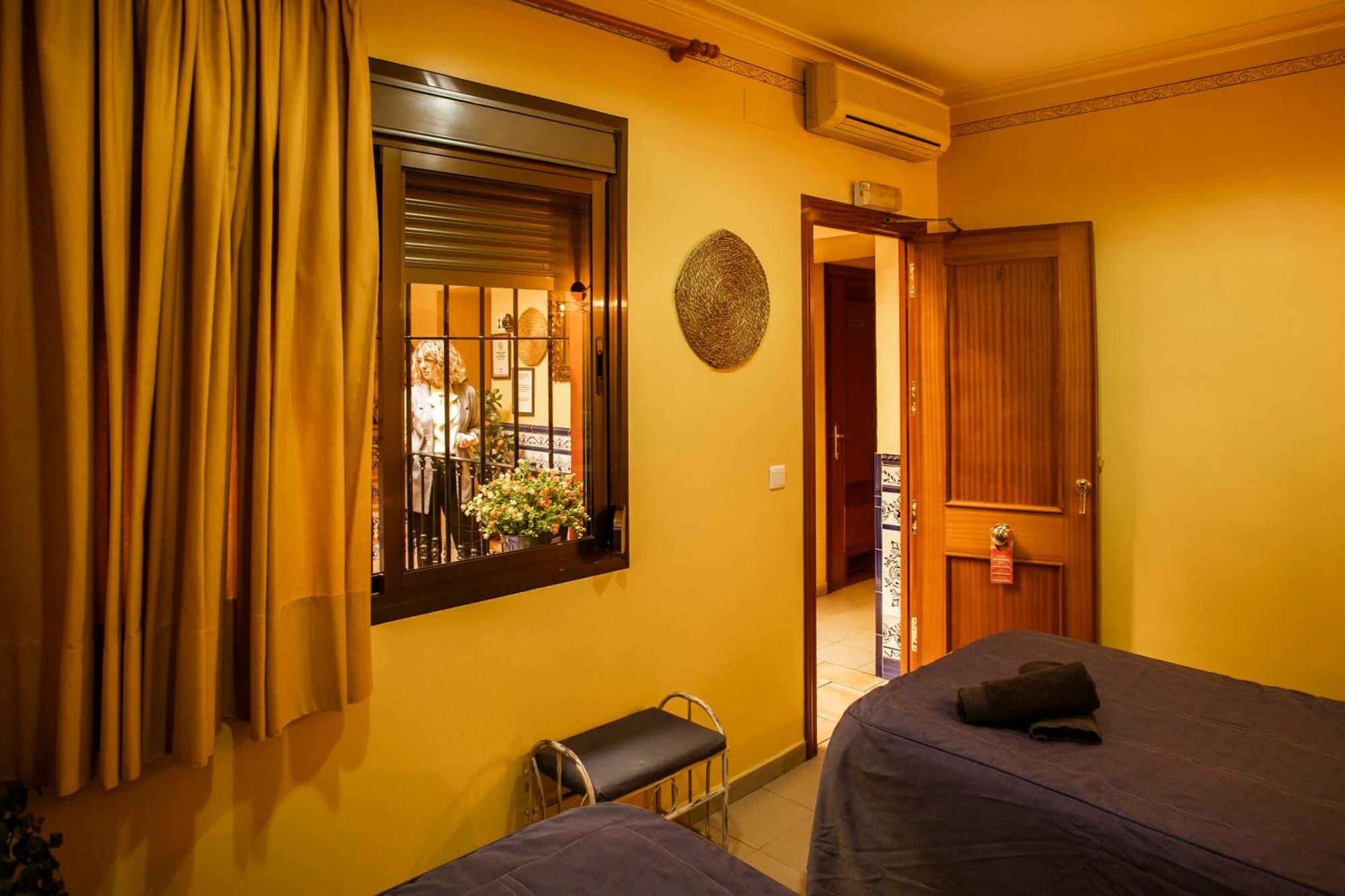 Pension Macarena Sevilla Exterior foto