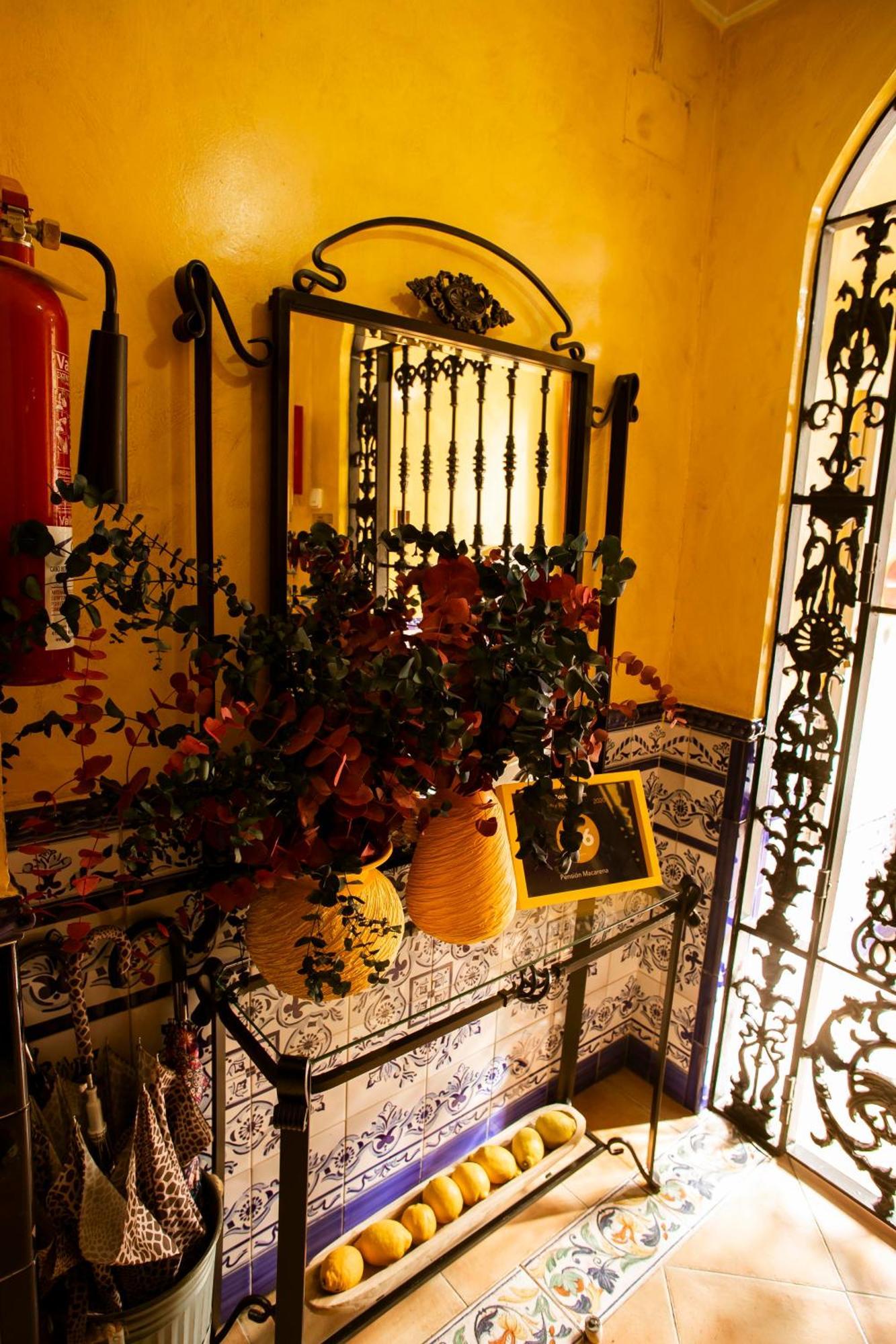 Pension Macarena Sevilla Exterior foto